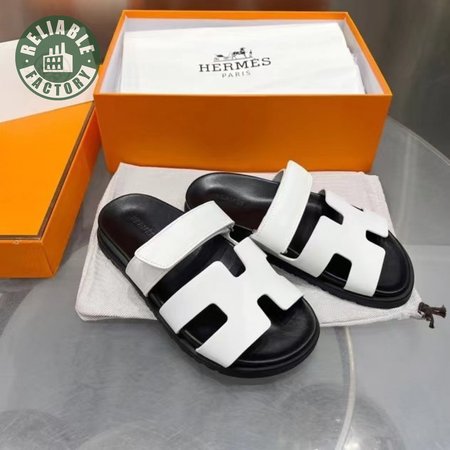 HERMES CHYPRE SANDAL BLACK WHITE - H22