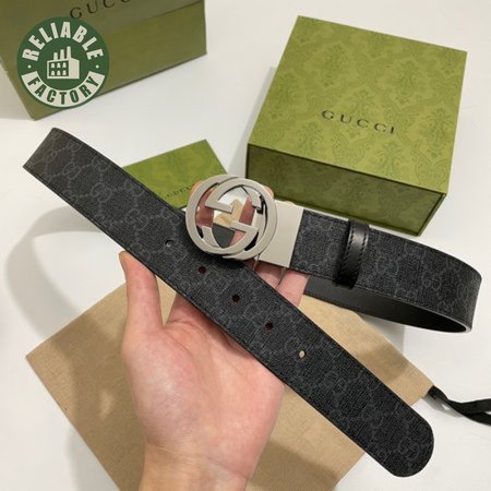 GUCCI GG SUPREME BELT WITH G BUCKLE