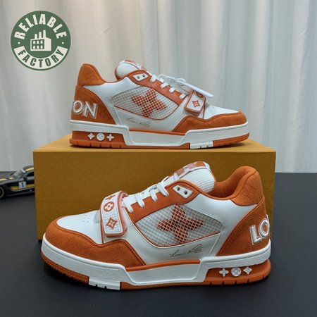 Trainer Orange