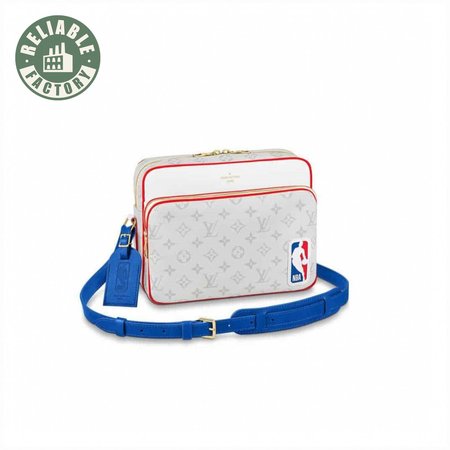 trio messenger bag m69443