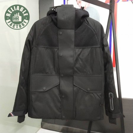 Moncler Down Jacket MC330186