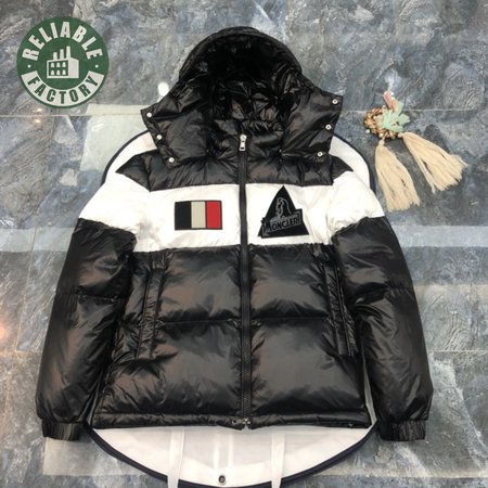 Moncler Gary Down Jacket MC330072