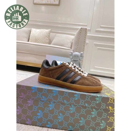 GUCCI GAZELLE SNEAKER - GC105