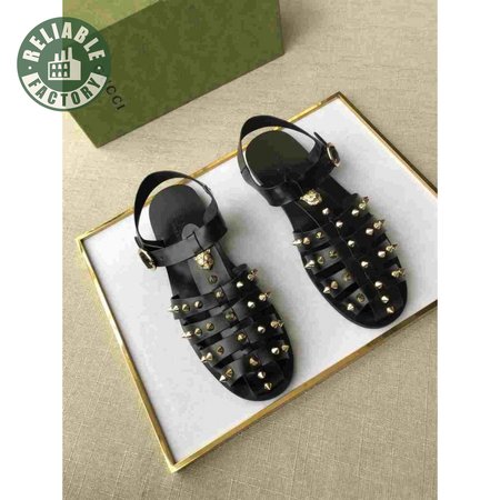 GUCCI SANDAL WITH DOUBLE G - SDG004